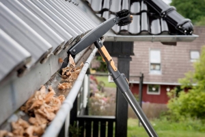 The Ultimate Guide to Gutter Cleaning Services: Protecting Your Home's Foundation