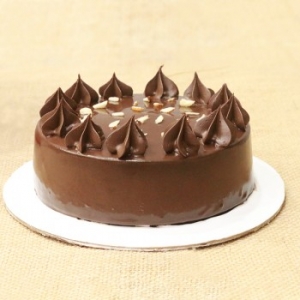 The Sweetest Surprise: Midnight Cake Delivery - Bringing Joy Around the Clock