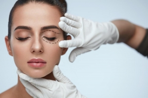 Exploring the Effectiveness of Plexr Plasma Eyelift for Eye Rejuvenation