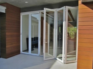 The Harmony of Modern Living: Integrating Bi-folding and Lift & Slide Doors