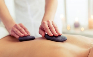 Tired Muscles? Try Hot Stone Massage and Feel the Difference!