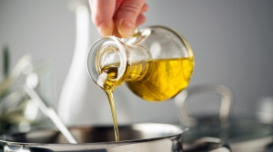 The benefits of olive oil for men are numerous.
