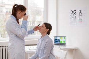 Exploring the Comprehensive Range of Services Offered by the Dry Eye Institute