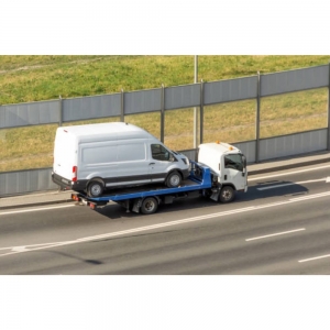 Expert's Insights on The Rewards of Flatbed Towing