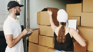 How To Ship Small Packages Internationally: A Step By Step Guide for Small Businesses