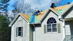 How to Choose the Right Roofing Material for Your Climate