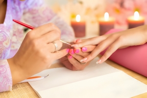 The Dos and Don'ts of Nail Extensions: What You Need to Know