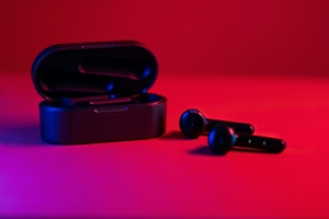 Tune Into Excellence: Navigating the Best Wireless Earbuds Prices in Pakistan