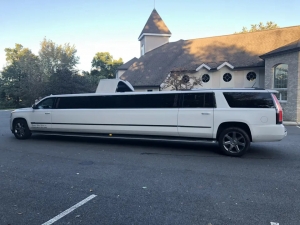 10 Benefits of Hiring a Luxury Brooklyn Limo Service