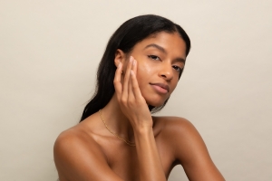 Say Hello to Beauty Sleep with 3 Nightly Skincare Tips