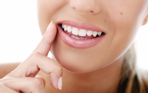 What are the Advantages of Teeth Whitening?