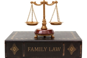 Family Law in Arizona: How to Tackle Legal Challenges