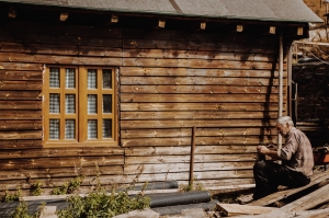 Benefits Of Wood Log Siding Over Wood Lap Siding