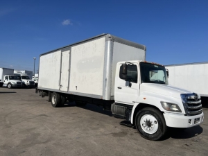 The Advantages of Purchasing a Freightliner Straight Truck from RK Truck Sales in Texas