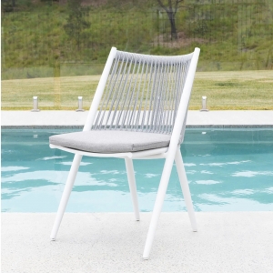 A Comprehensive and Elaborative Insight of the Outdoor Dining Chairs