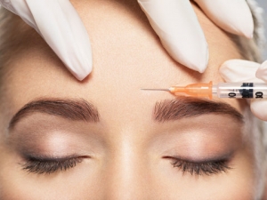 Revitalize Your Look with the Best Botox in Amsterdam at Lana Skyn