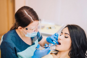 Finding an Emergency Dental Clinic Near me: Tips and Advice