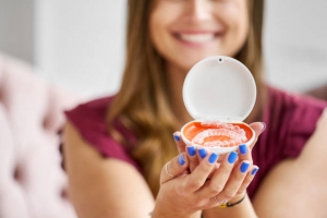 Discreet Teeth Straightening Using Invisalign Braces