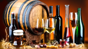 Exploring Alcoholic Beverages Market Dynamics