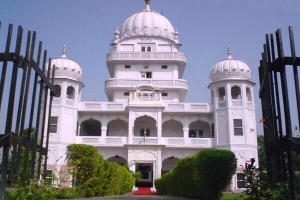 Journey from Gurgaon to Ludhiana by Taxi and Cab: A Comprehensive Guide