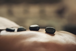 How Hot Stone Massage Can Relieve Tension And Stress? 