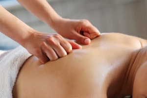 Discovering Tranquility: A Guide to Massage in Garhoud, Dubai