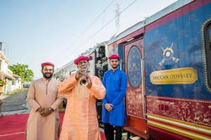 Journey in Elegance: Exploring India aboard the Deccan Odyssey Luxury Train