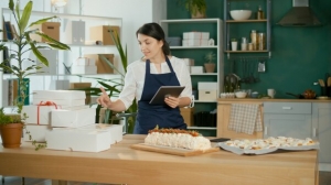 The Revolutionizing Effect of Food Delivery Apps on the Food Industries