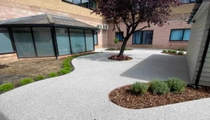 A Beginner's Guide to Resin Bond Driveways in Liverpool