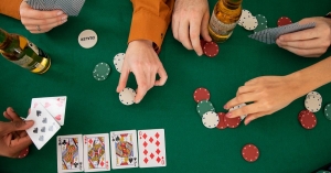 Top 7 Reasons to Choose Poker India App: Natural8 India for Your Poker App Download