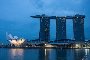 Discovering Singapore's Charm: A Journey Along the Singapore River