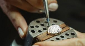 Jewellery Manufacturing in the UK: Crafting Excellence and Innovation