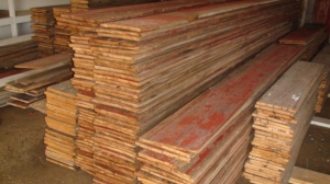 Timeless Treasures: Vintage Lumber & Barn Board Siding Deals