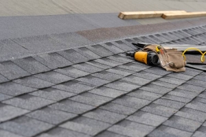 A Simple Guide to Asphalt Shingle Roof Repair