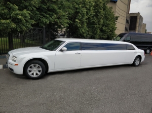 What Are the Best Limo Rental Services Available in Miami?