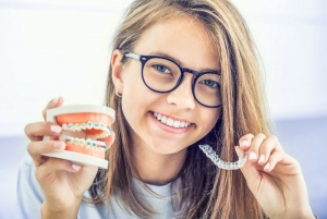 What Advantages Does Invisalign Offers?