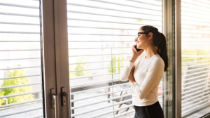 How Do Cordless Shades Contribute to a Clutter-Free Look in Your Home?