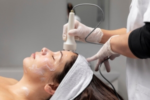 Why HIFU Skin Tightening Treatment is the Ultimate Solution for Sagging Skin