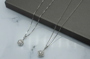 Why Solitaire Pendant Design is the Ultimate Statement of Sophistication