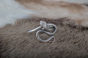 Viking Wedding Rings: Combining Ancient Symbolism with Modern Elegance