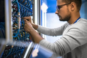 What are the Benefits of Hiring a Data Wiring Contractor?