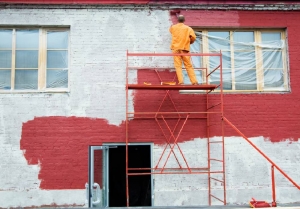 Exterior wall preparation before painting