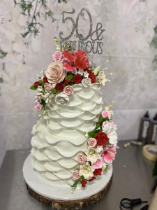 Ideas To Make Your Wedding Cake Presentation More Beautiful | Wedding Cakes Sun City AZ