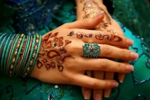 Professional Mehndi Service at Home in Lahore - Expert Henna Designs