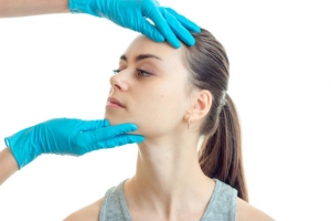 Understanding the Risks and Complications of Rhinoplasty