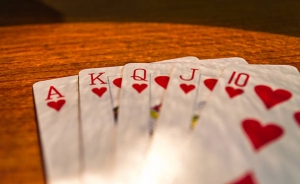 Rummy and Probability: Analyzing Odds and Calculating Probabilities in Gameplay