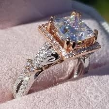 Can diamond wedding rings be customized?