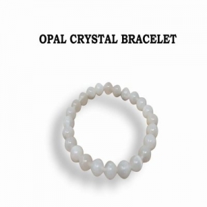 Opal Crystal Bracelet: The Essence of Elegance and Healing