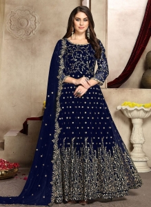 Celebrate Tradition with Punjabi Suits from Pakistani Salwar Kameez