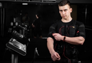 How EMS Workouts are Revolutionising Fitness Centers in Dubai